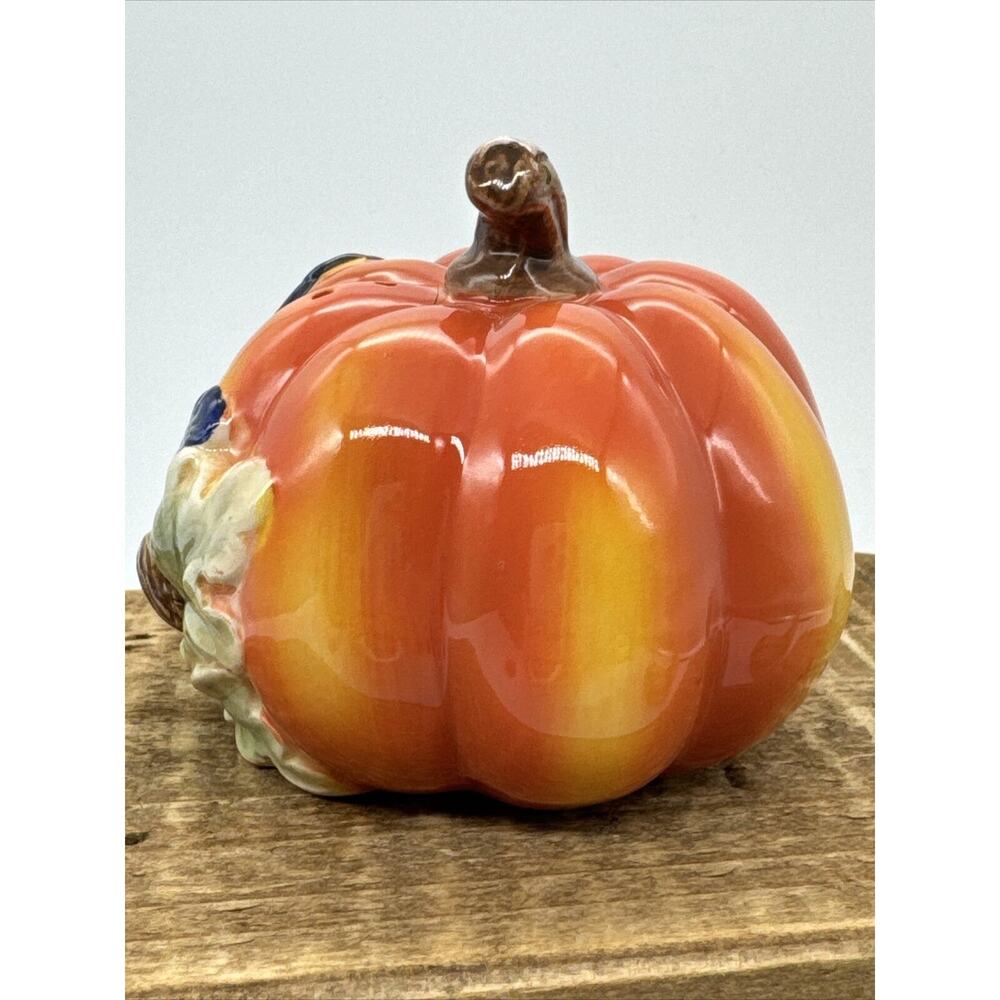 Vintage Gourd Pumpkin Salt & Pepper Shakers Thanksgiving Fall Table Decor Spice - Picture 9 of 15